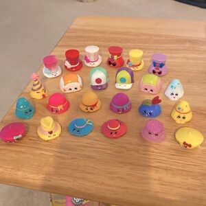 Shopkins Hats - large lot of 24 hats